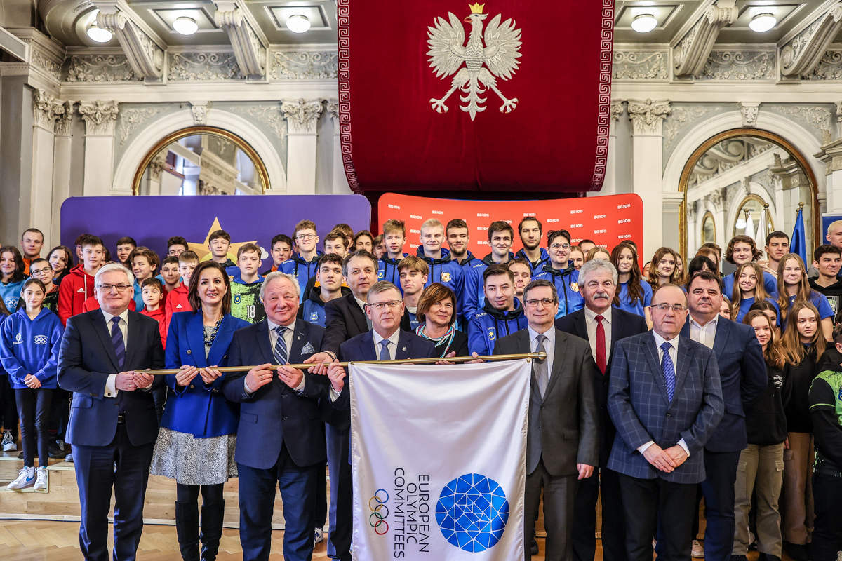 Ceremonial handover of the flag of the European Games to the mayor of Tarnów