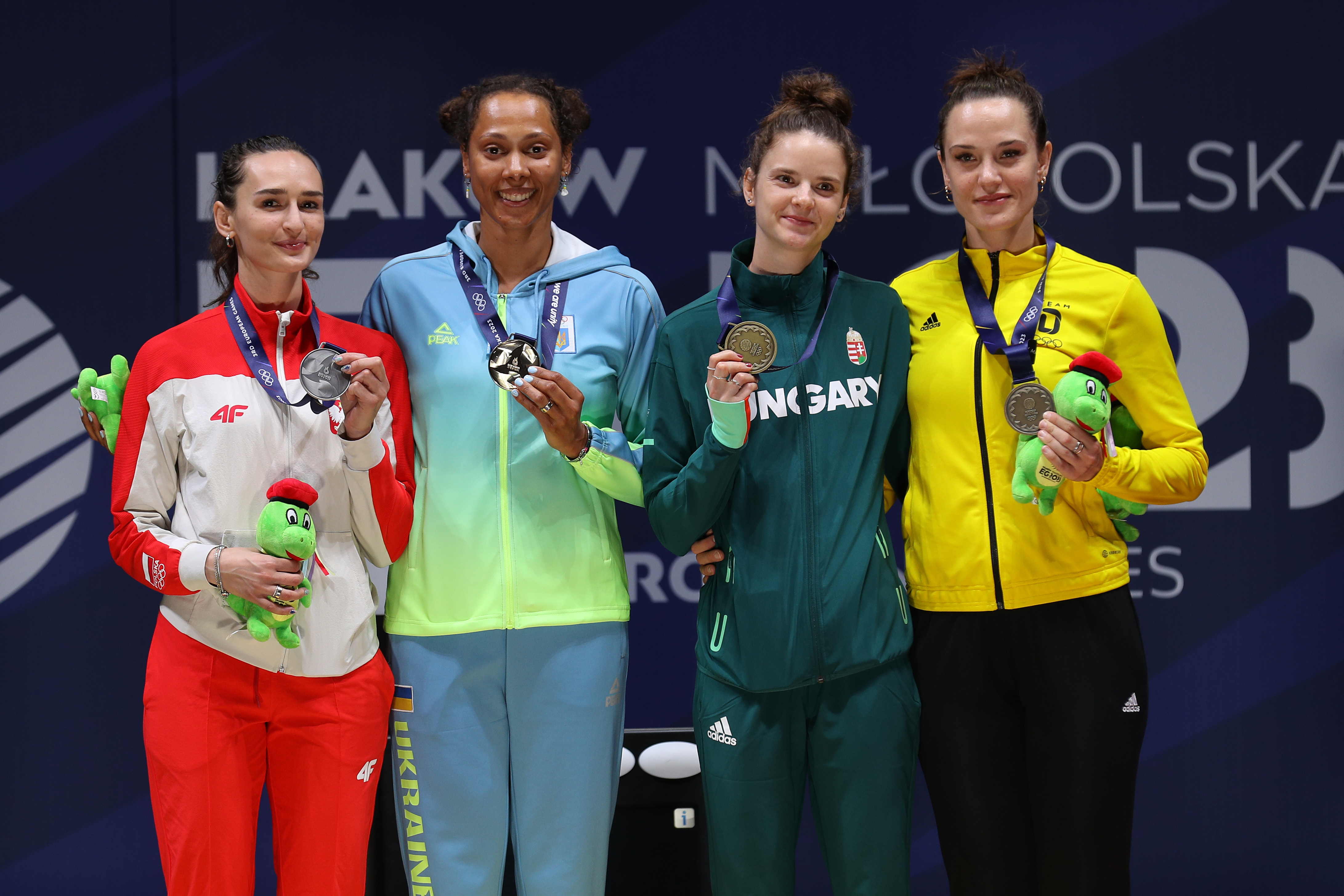 Ukrainian BEZHURA claims gold medal in women’s epee