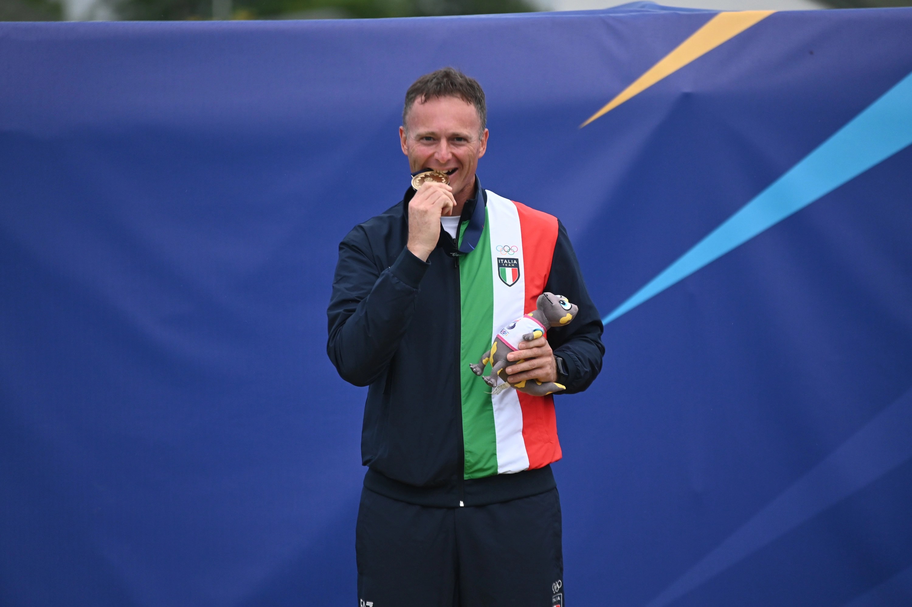 French won in pistol competition. Another golds for Italy. This time in Trap.